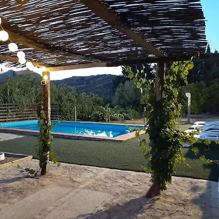 In Mit Grossem Pool